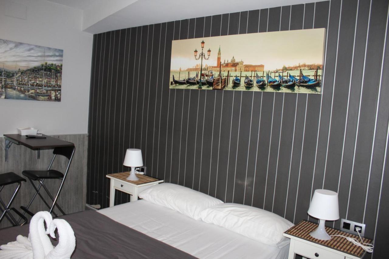 Bcn Condal Hostal Barcelona Exterior photo