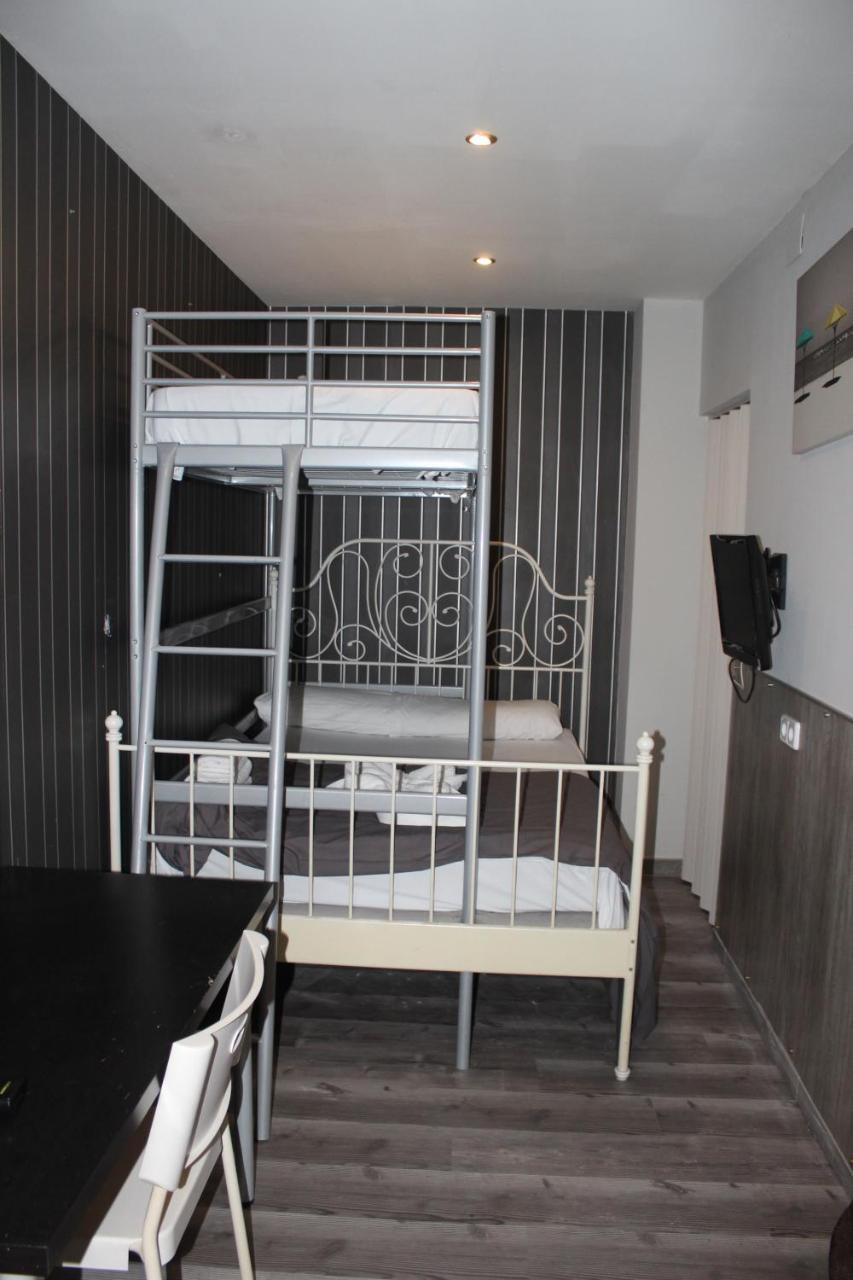 Bcn Condal Hostal Barcelona Exterior photo
